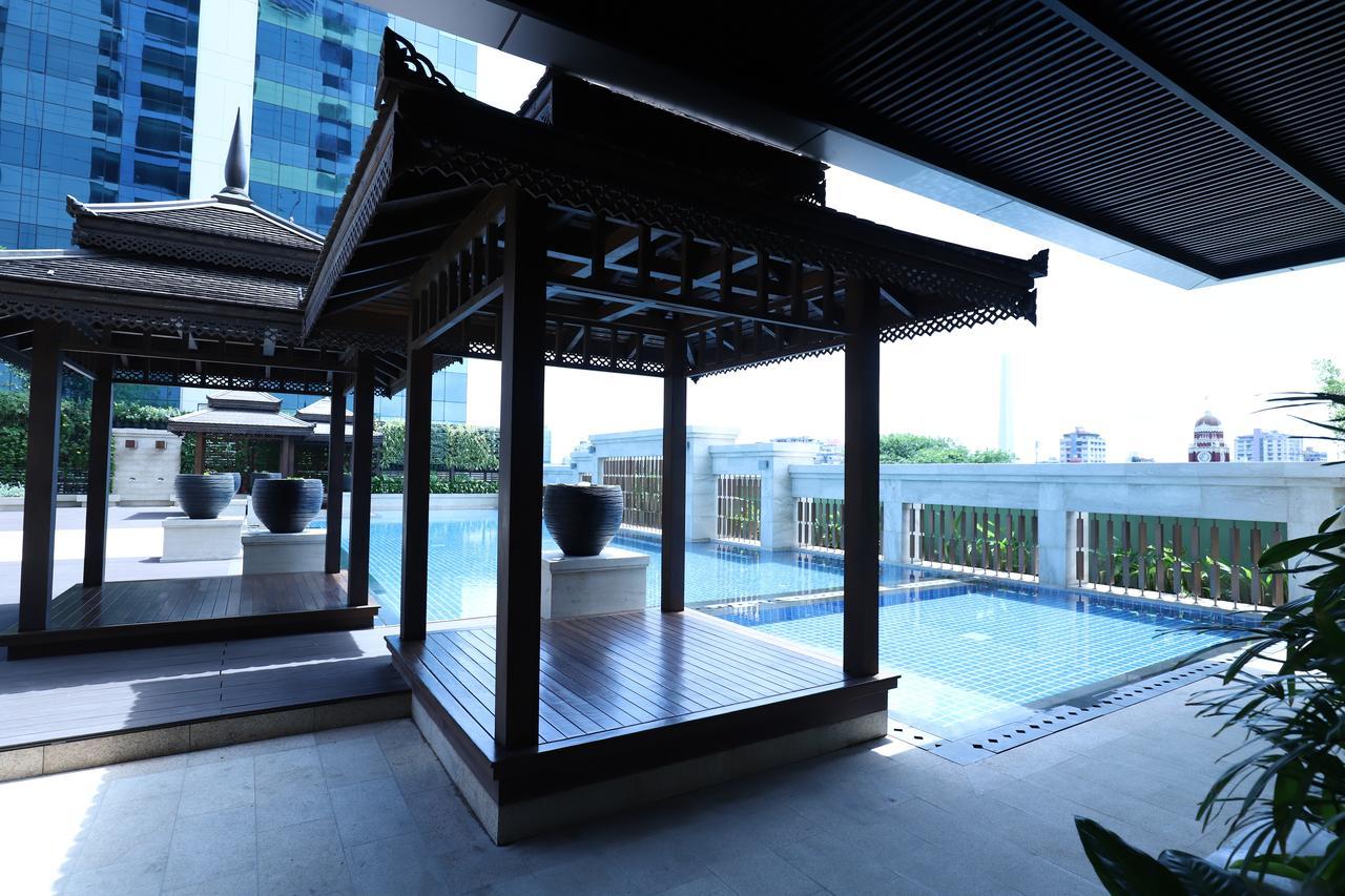 Pullman Yangon Centrepoint Hotel Exterior foto