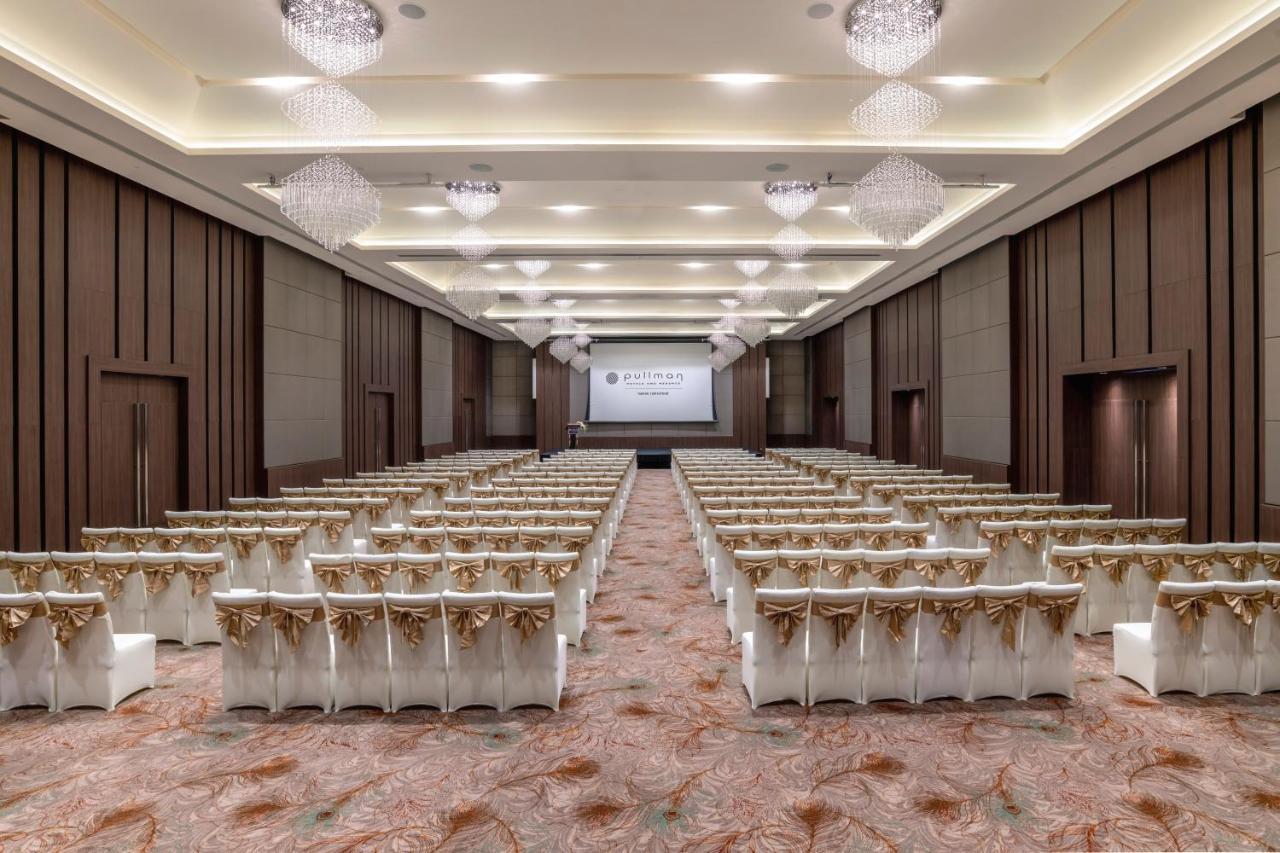 Pullman Yangon Centrepoint Hotel Exterior foto